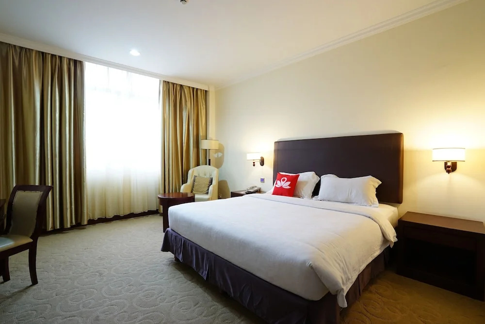 Aglow Hotel Harbor Bay Batam