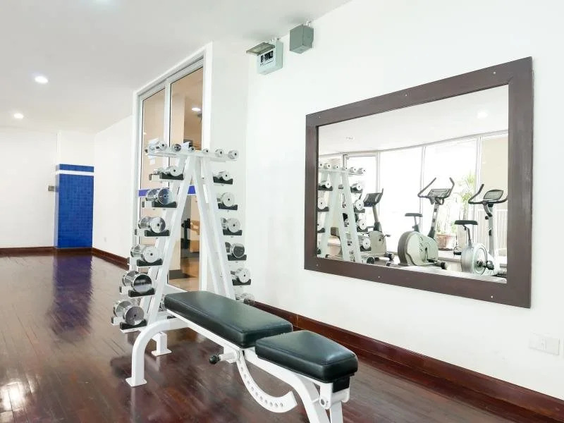 Twin Peaks Sukhumvit Suites