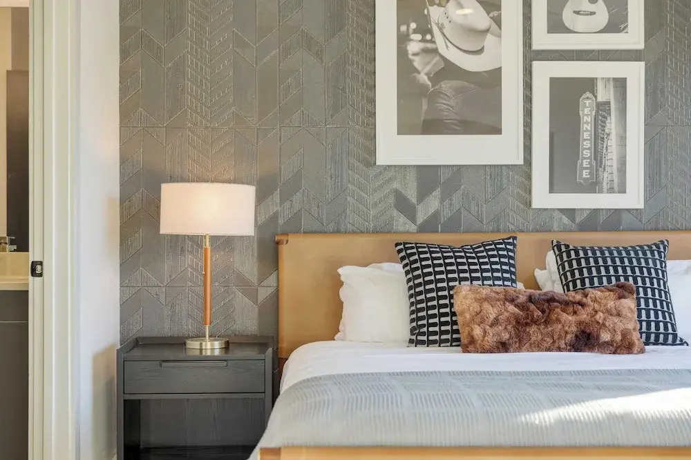 2 Units in Walkable Midtown Location Gym pool Honkey tonk & Muse by Avantstay