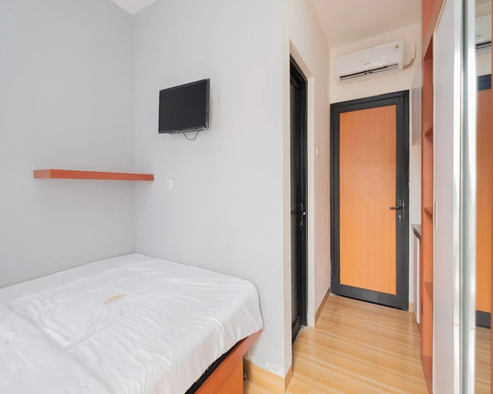 RedLiving Syariah Apartemen MKostel - Tower A1 Kencana Loka