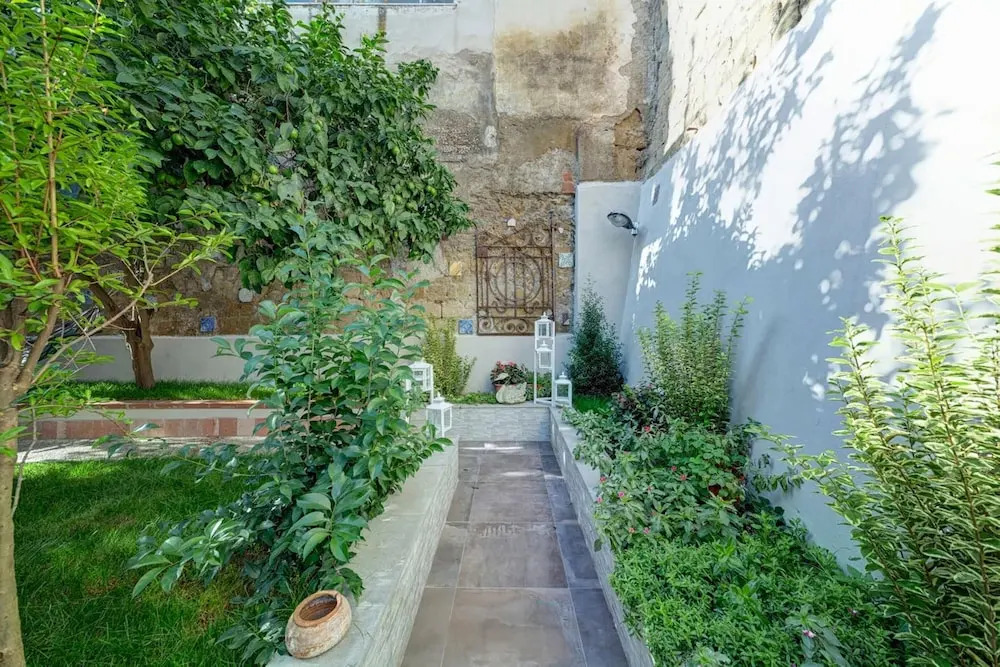 Apartment With 3 Bedrooms in Napoli, With Enclosed Garden and Wifi