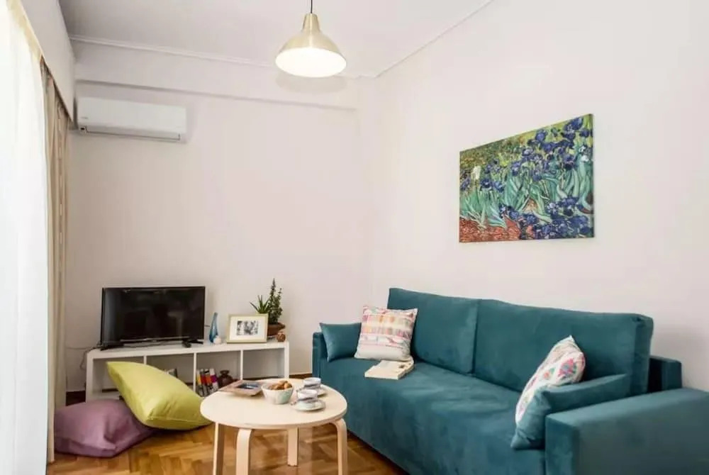 Perfect spot, elegant and bright