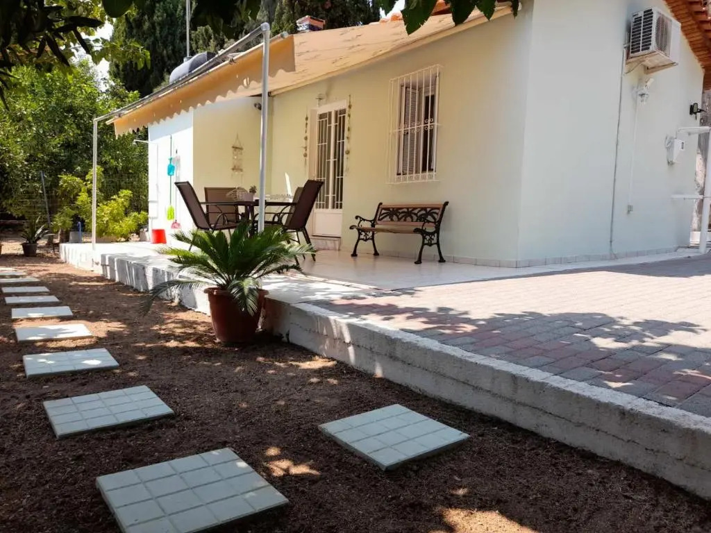 Eirini house