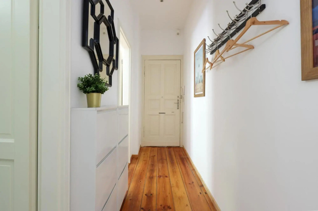 4 Personen Altbau nahe Kurfürstendamm