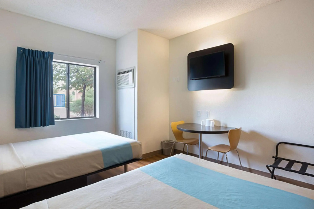 Motel 6-Page, AZ