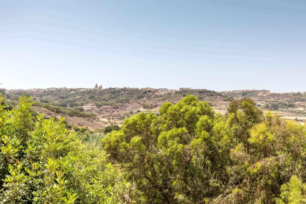 Ta Lucija Sleeps 4 with Private Pool