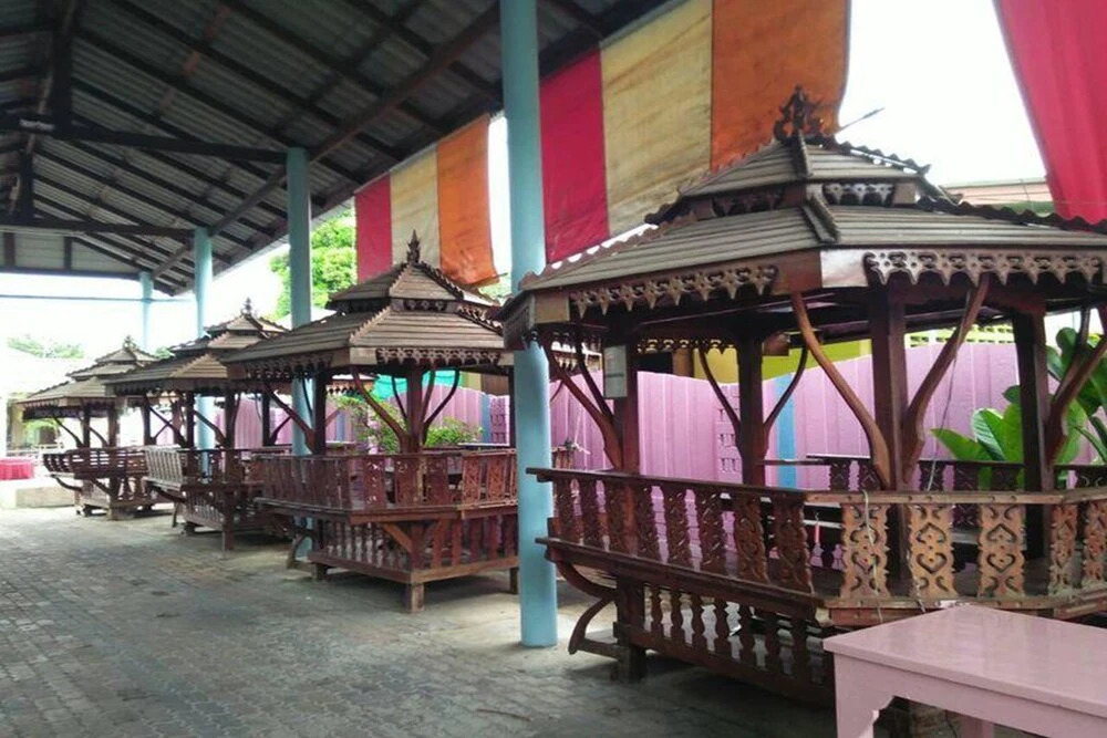 OYO 840 Choosri Resort