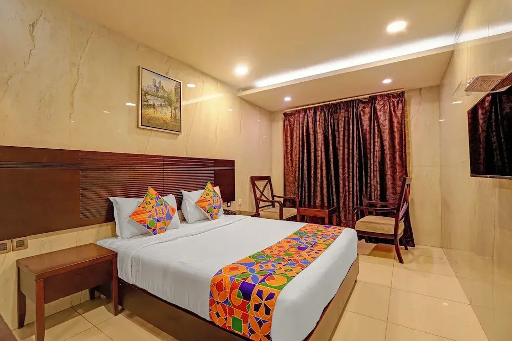 Fabhotel Western Inn