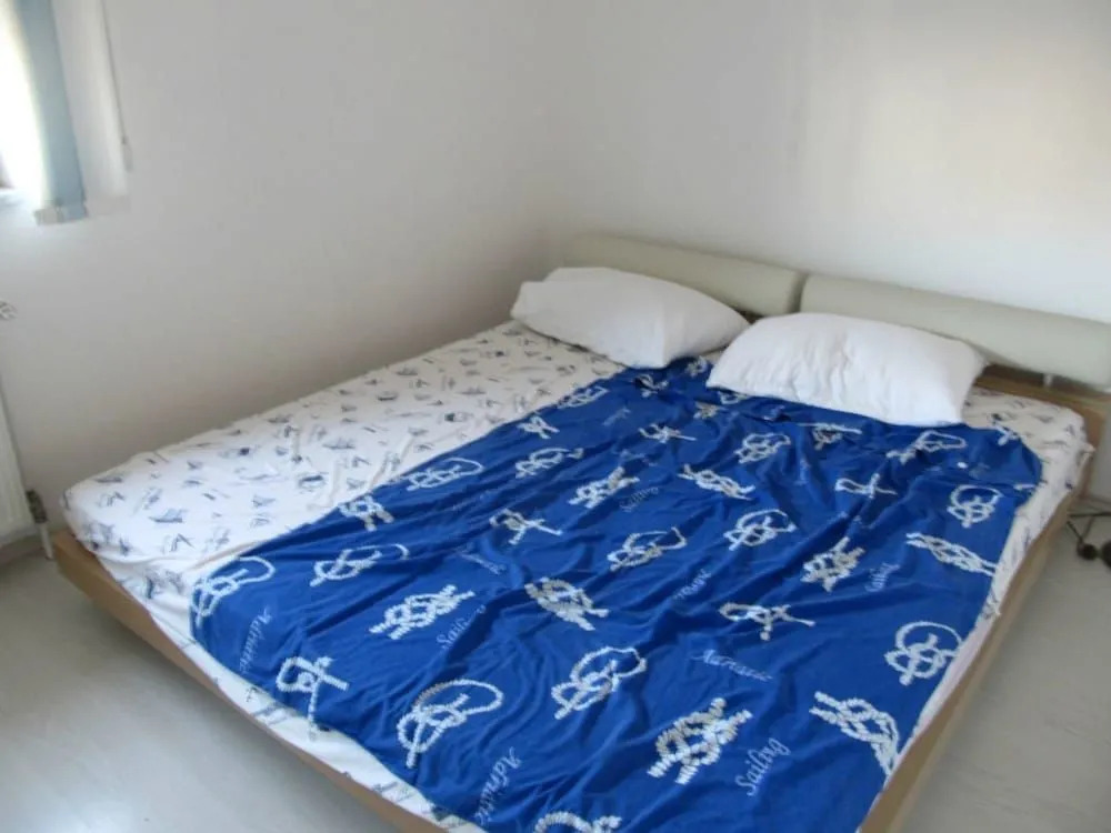 Apartment Flach