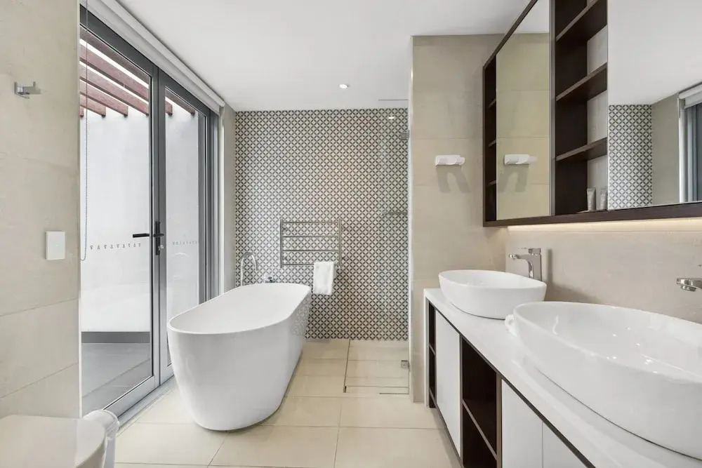 Bright & Modern 3-bed Townhouse in Rosebery