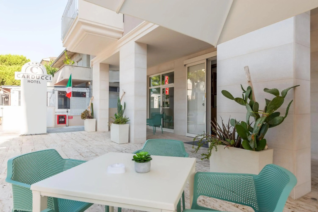 Hotel Carducci