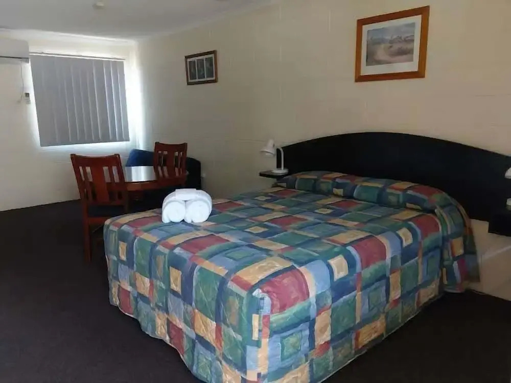 Harbour Lodge Motel