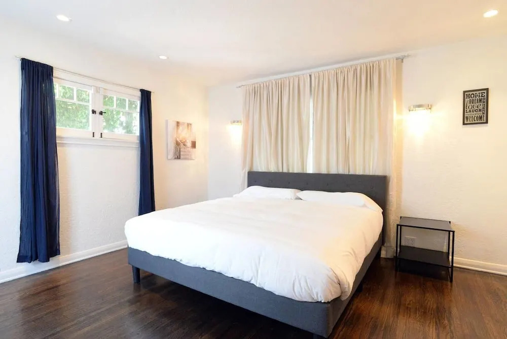 Ethnic Vibes in Weho Melrose - Walk To Everywhere