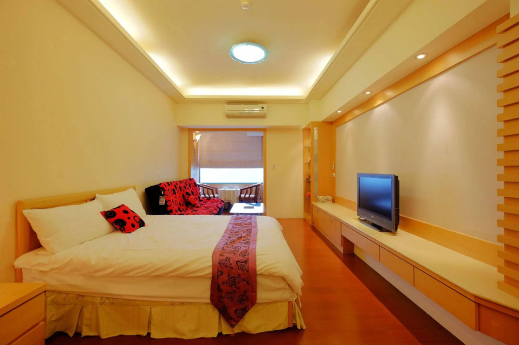 Shenshen B & B