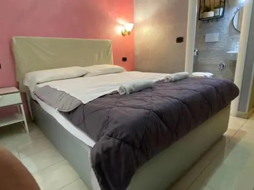 Rome Orange Inn