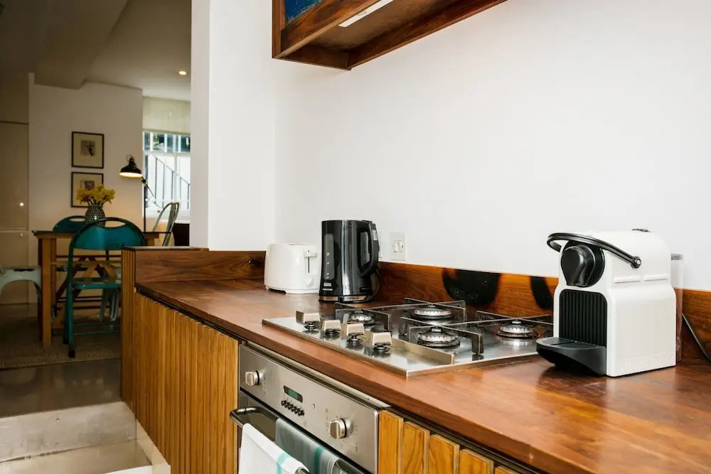 2 Bed Flat Near Kensington Gardens