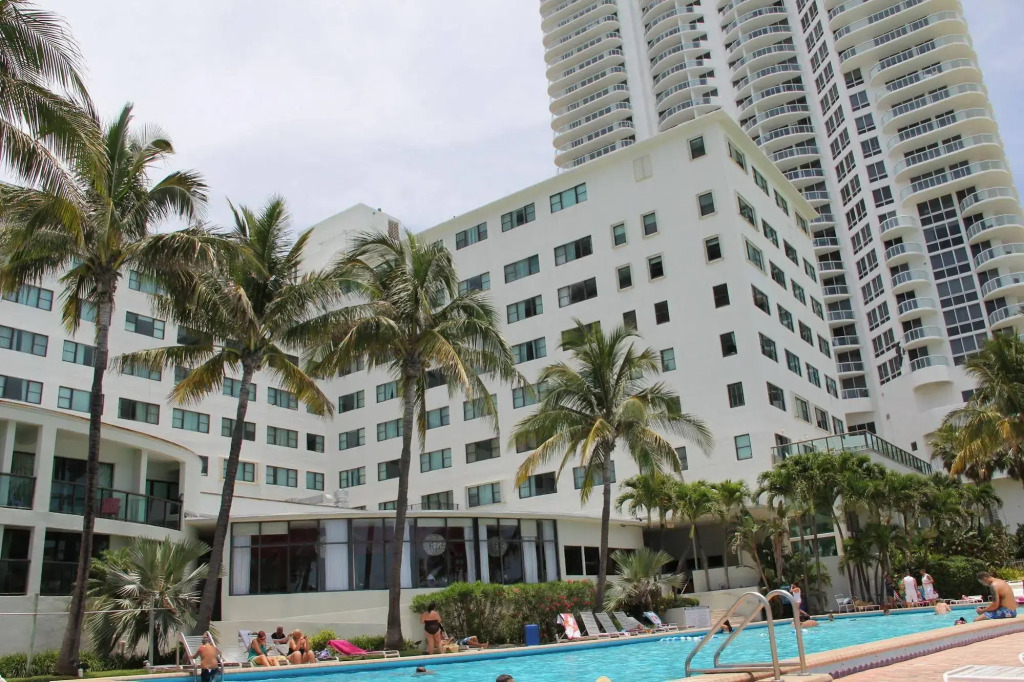 Private Apartments at the Casablanca