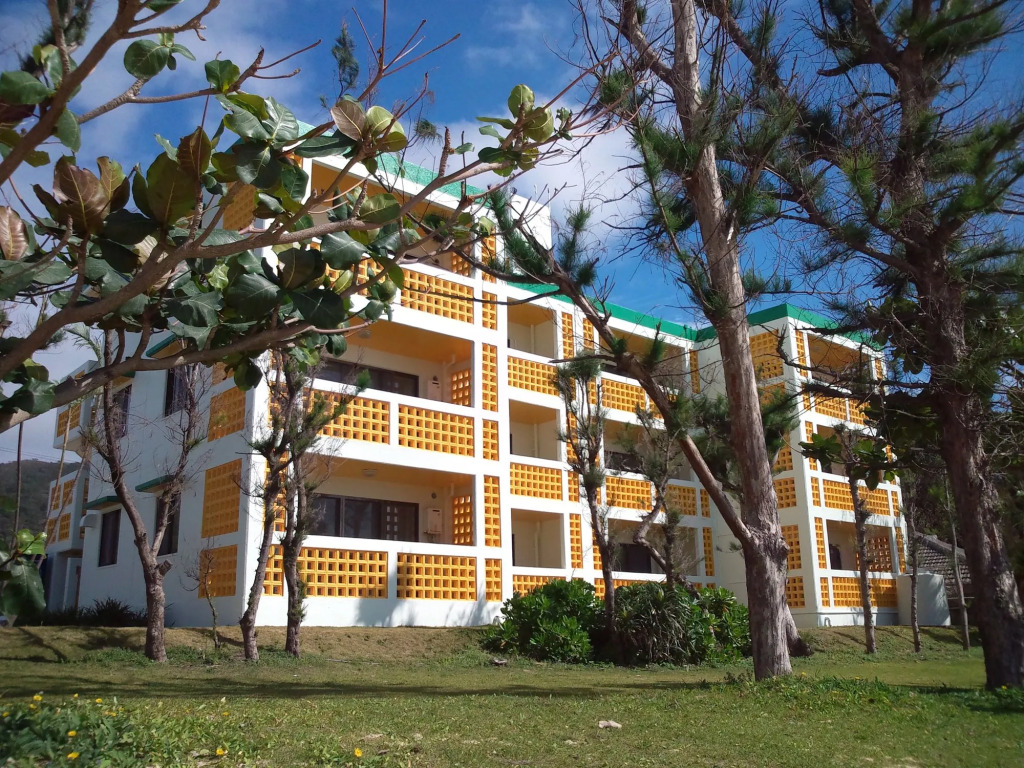 Hotel & Restaurant On the Beach Lue