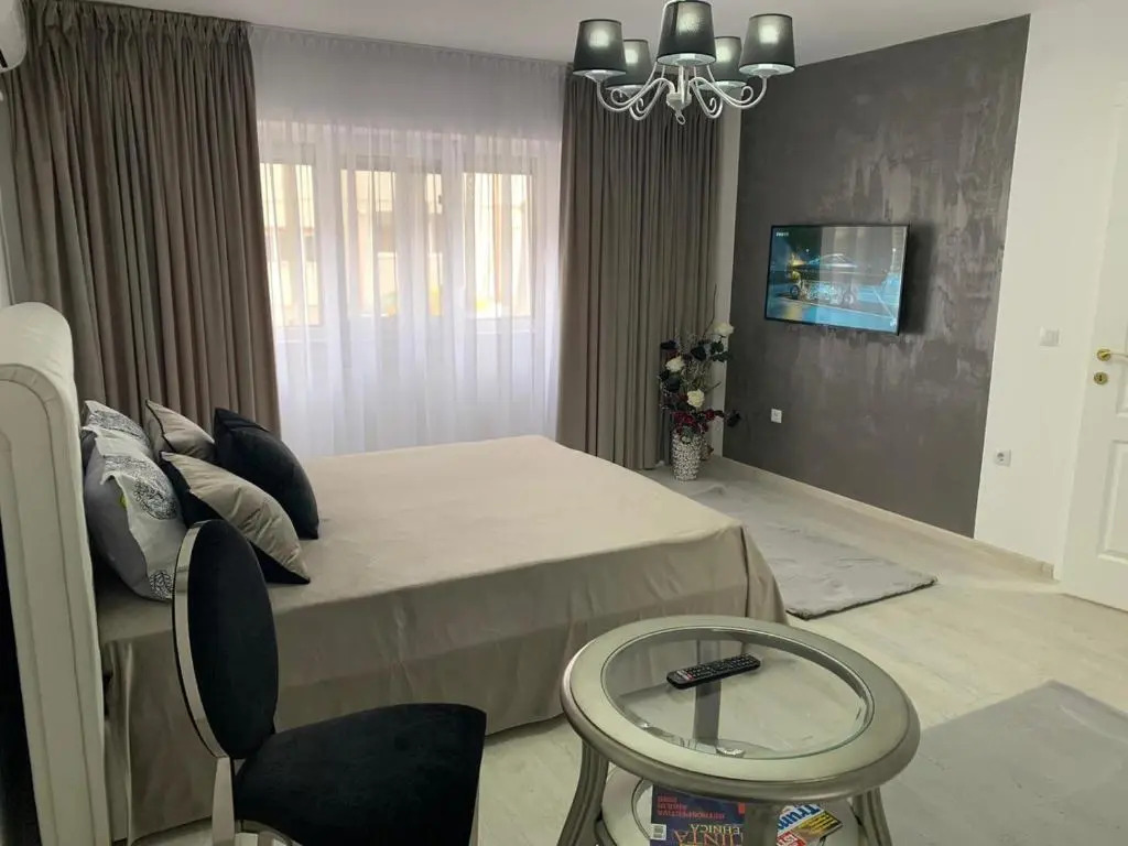 Leon Apartment