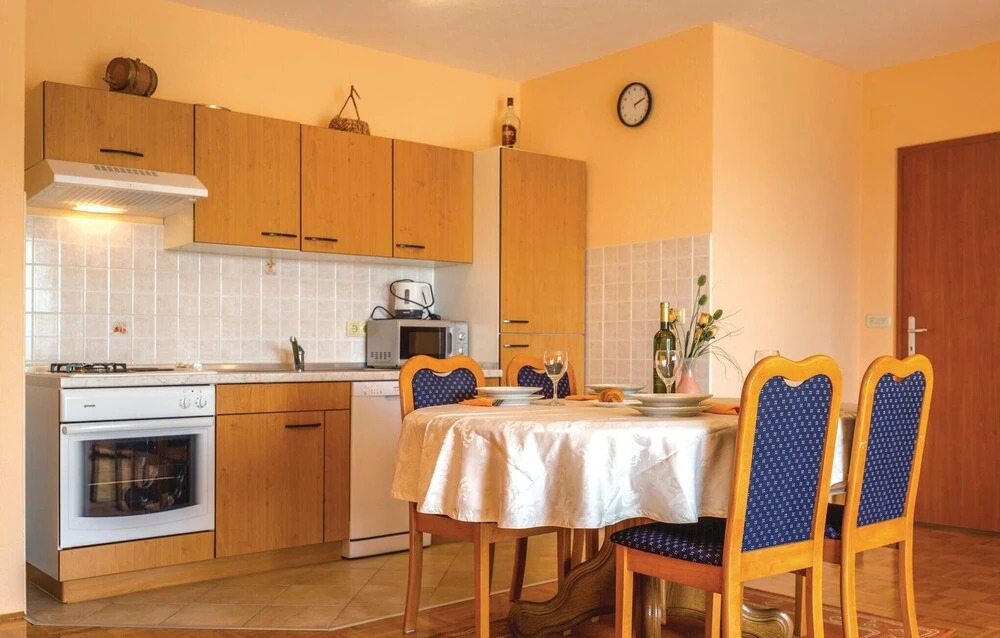 Stunning Home in Makarska With Wifi and 1 Bedrooms