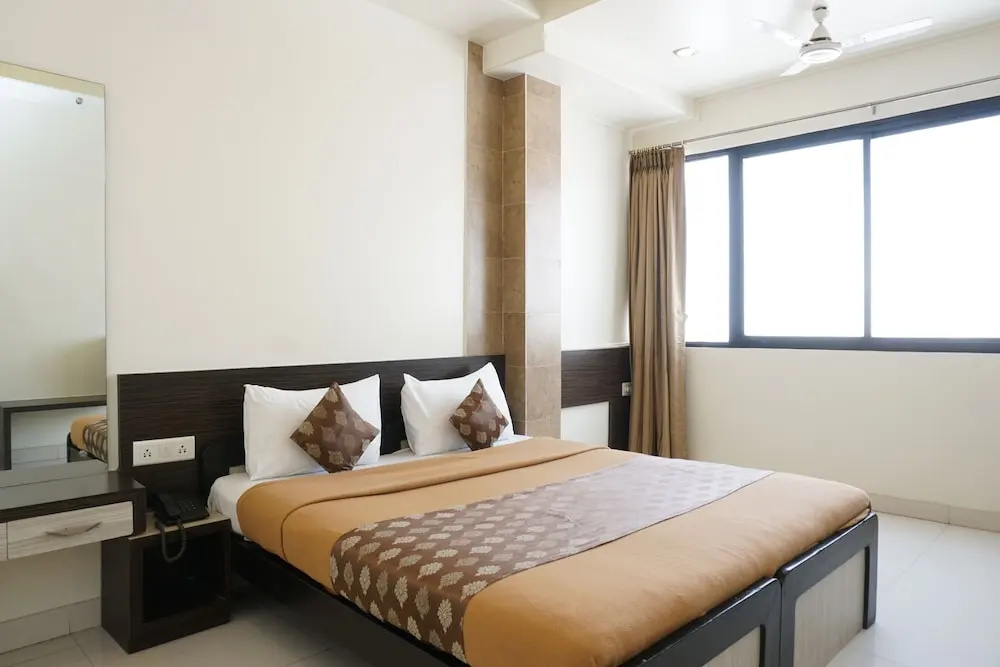 Hotel Pavitra