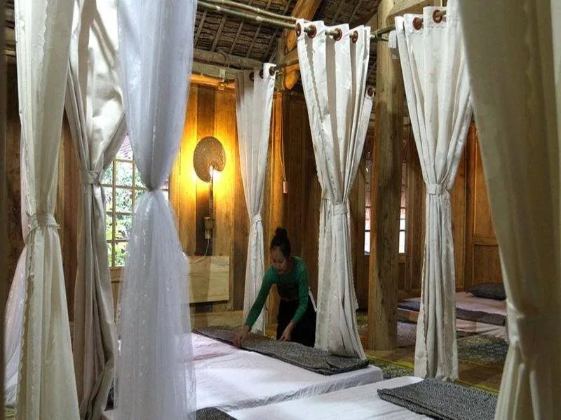 Hoa Ban Stilt House