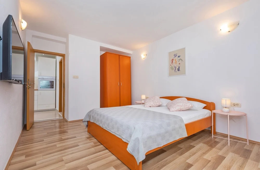 BIS Apartments 1 & 2