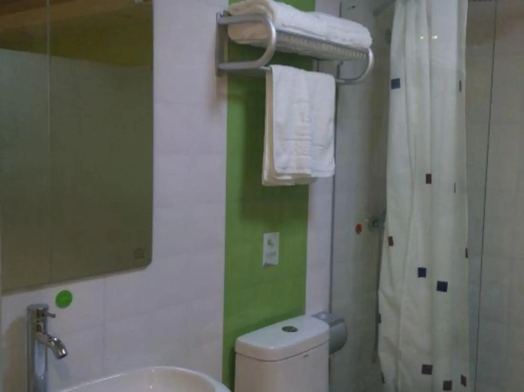 Heng 8 Chain Hotel Shengzhou Sihai Road