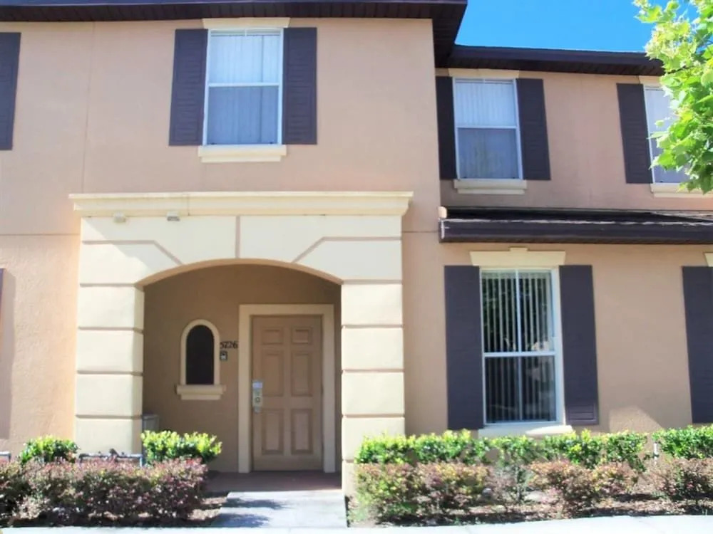 Regal Oaks 5726