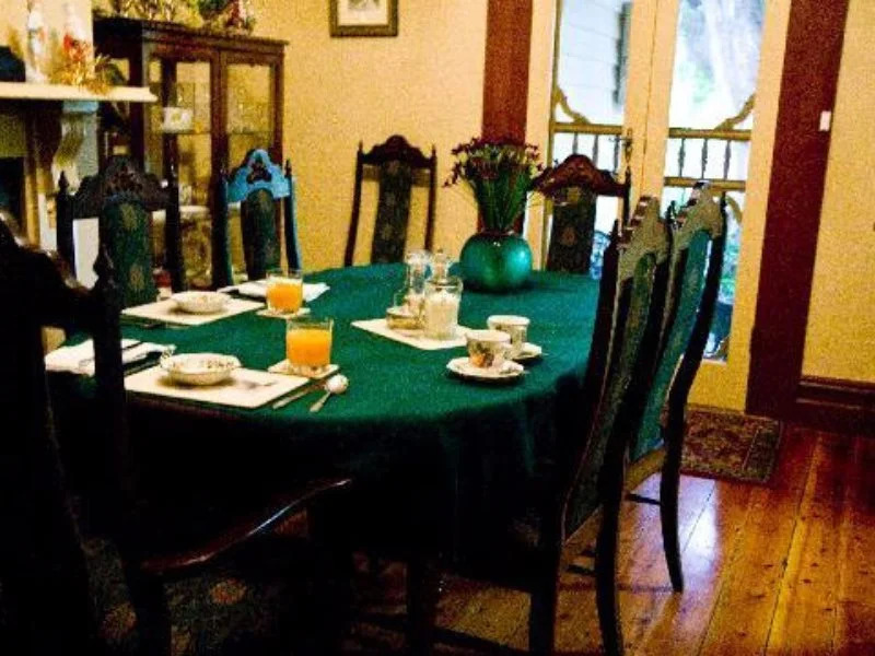Tara House Bed & Breakfast