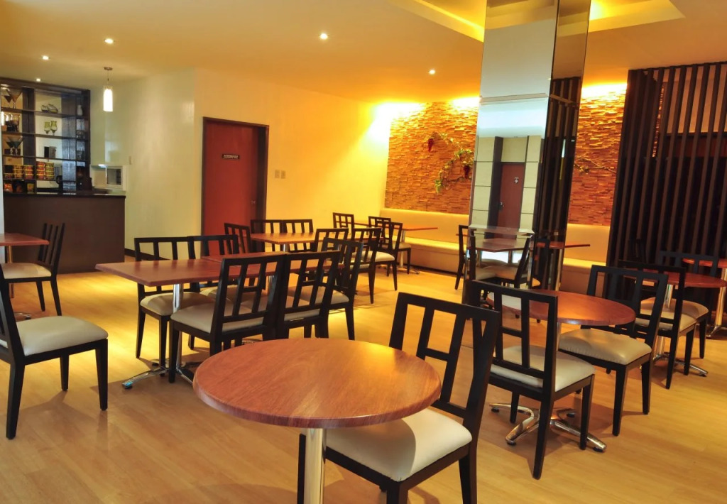 Dynasty Tourist Inn