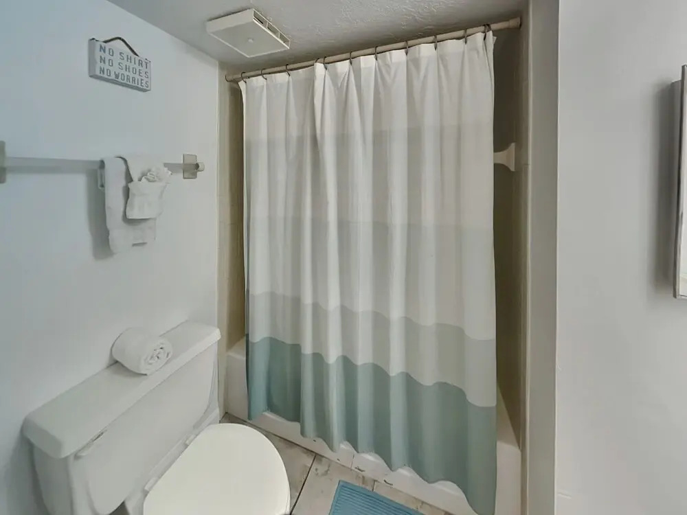 Beachcomber 403 by Distinctive Beach Rentals