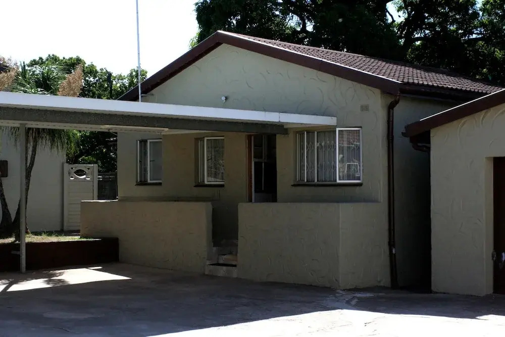 Iqhayiya Guest House