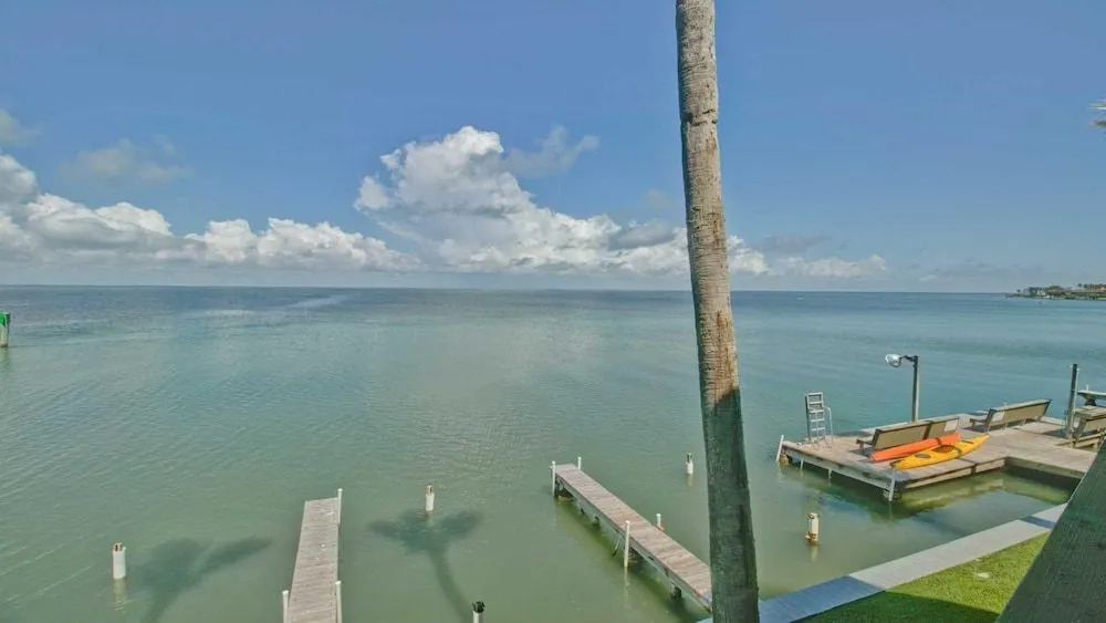 214 - 3 Br Condo