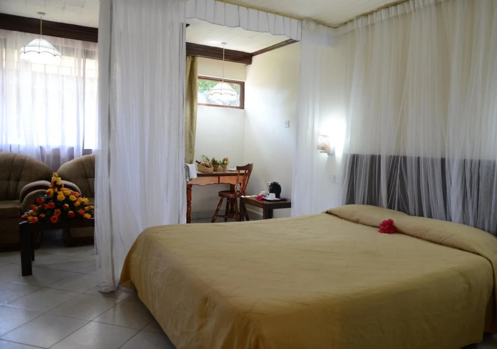 Green Hills Hotel