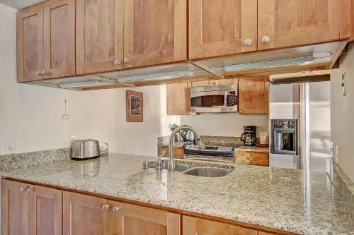 Pg310 Peregrine Condo