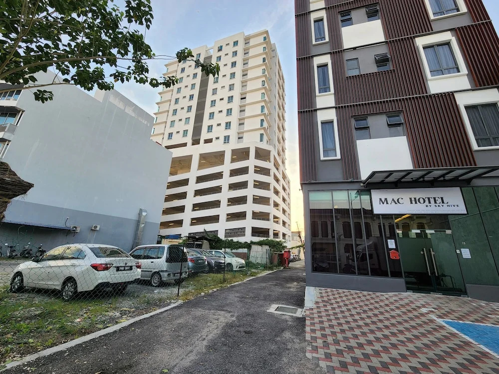 Mac Hotel By Sky Hive
