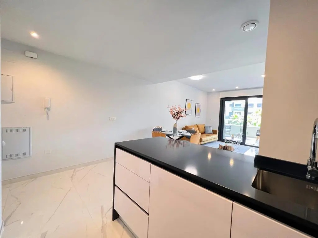 Luxury first floor apartment LA4