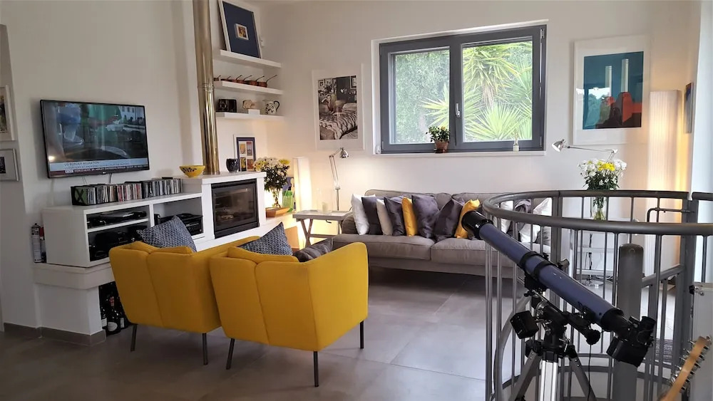 Beautiful 3 Bed Villa With Pool