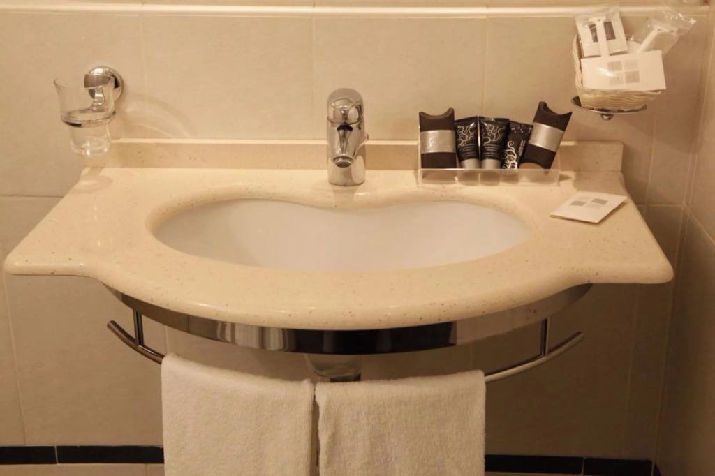 Hotel Majorca sul Mare in centro a Riccione con Area Fitness