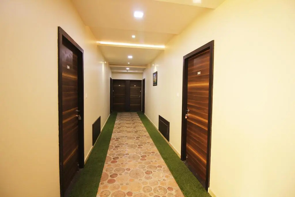 Hotel Vraj Inn