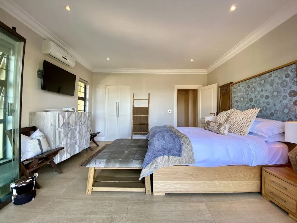 DolphinCoast YOLO Spaces-Ballito Beach House Villa