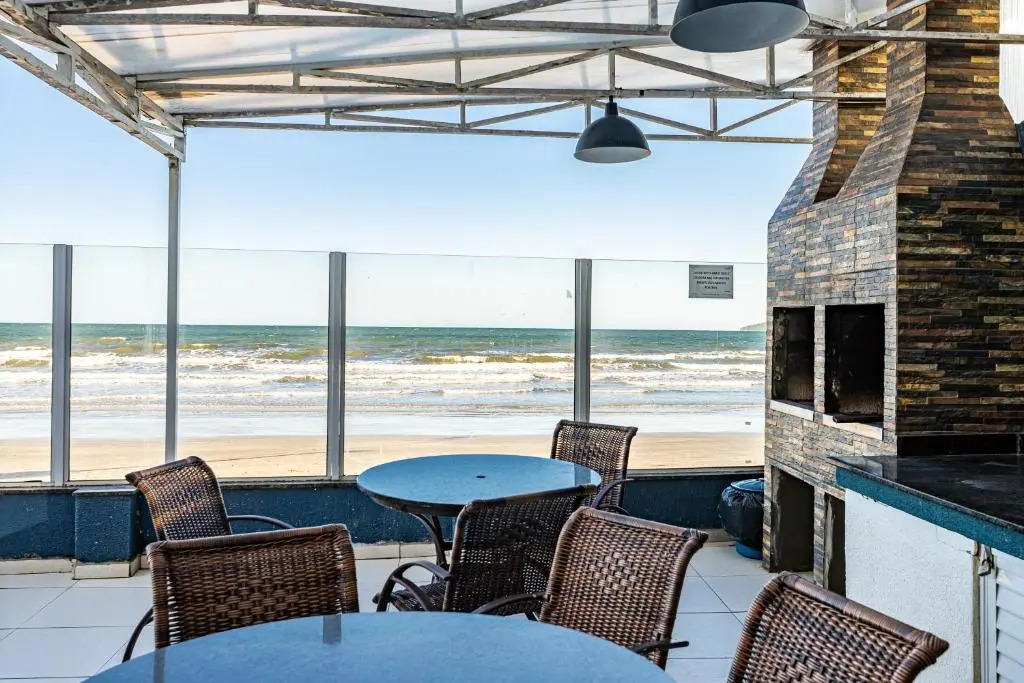Duplex Pé Na Areia Com Vista Deslumbrante Rat001