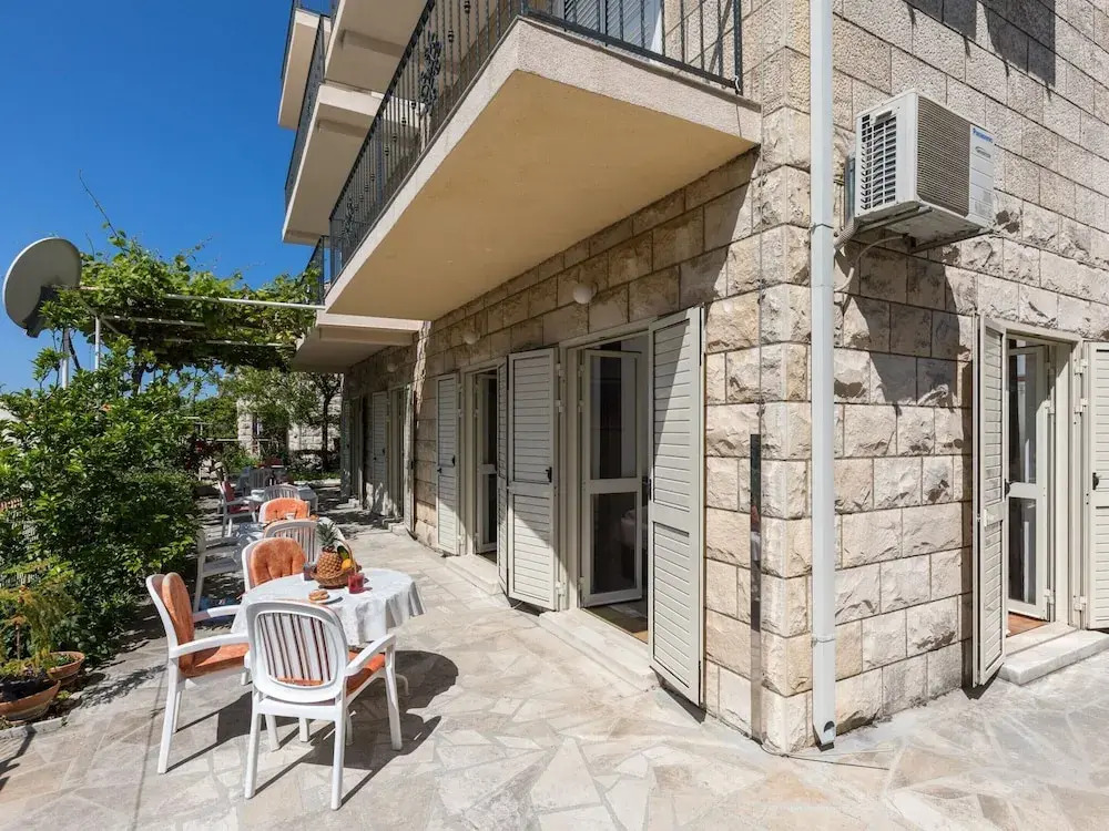 Begovic Guest House - Double or Twin Room