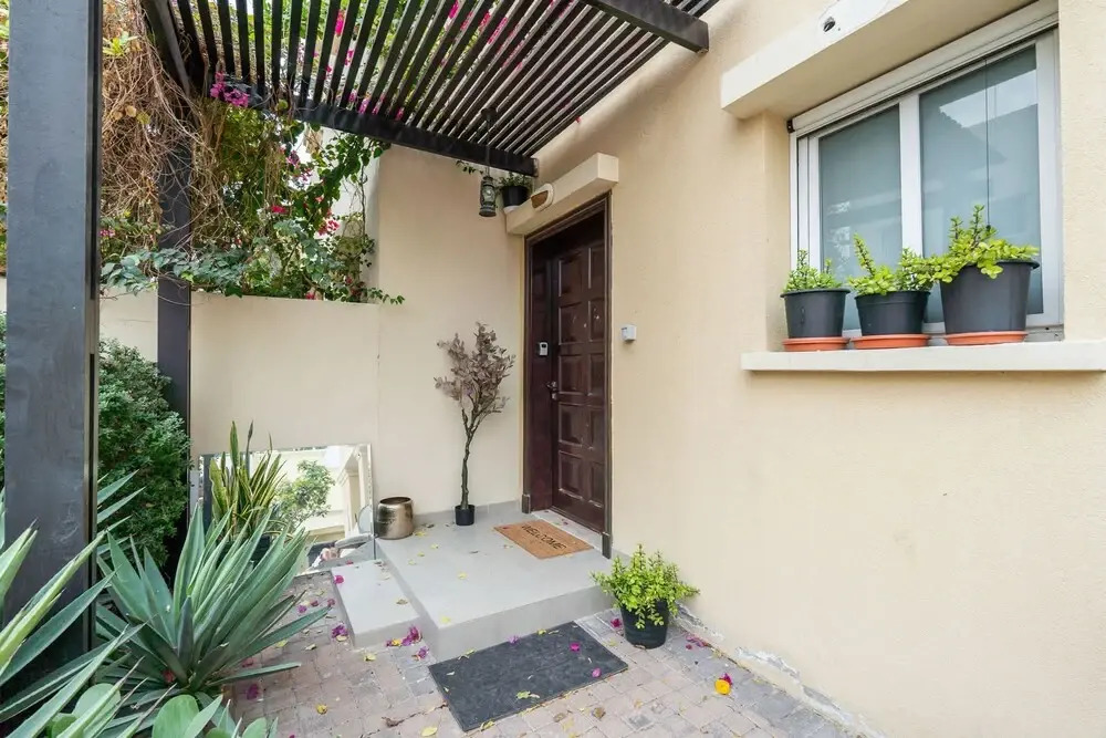 Tranquil 3BR Villa in Springs Community - Sleeps 7