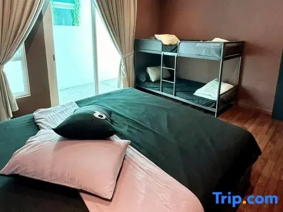 1 Medini Hub Iskandar Puteri Near LEGOLAND by Ucome Homestay