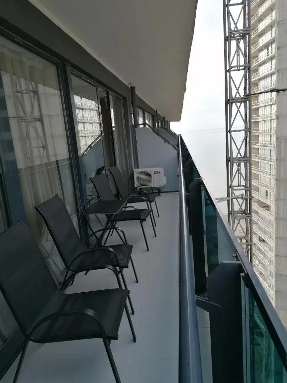 Sea view relax on 20th floor