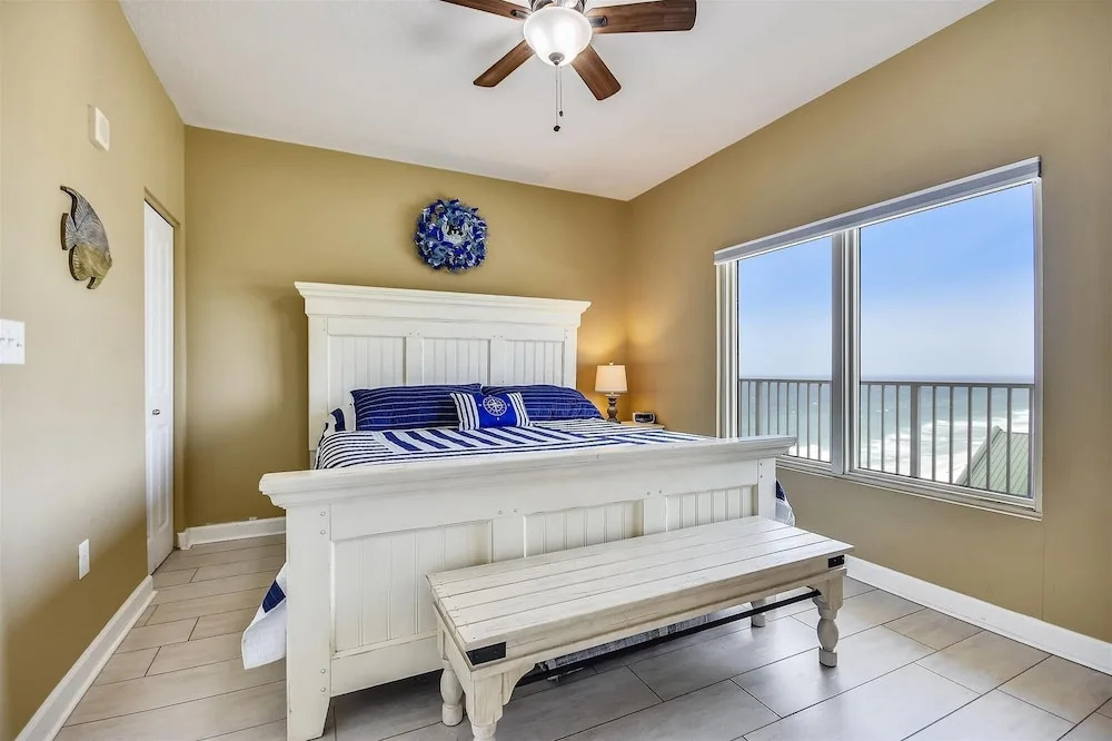 Shores of Panama 1804 - 2 Bedroom + Bunkroom . Updated! Free Fun. 2 Condo by RedAwning