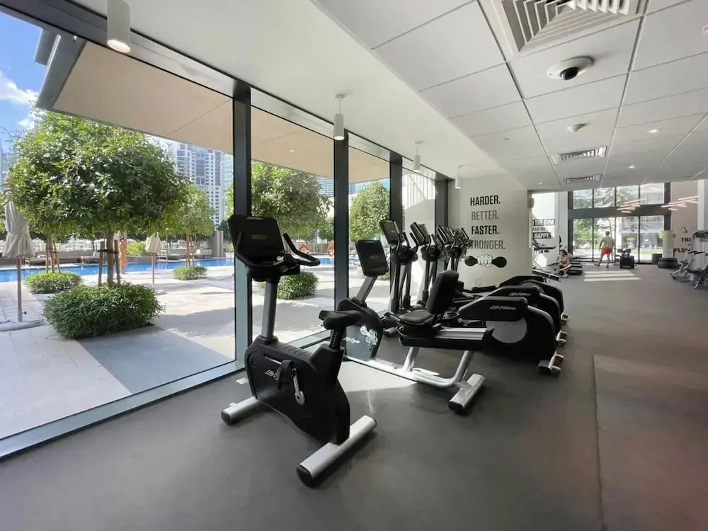 Silkhaus Luxury Tower in Downtown Pool Gym