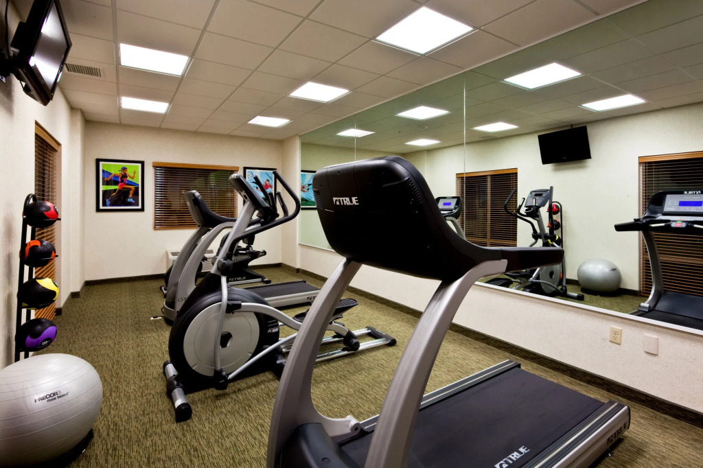 Holiday Inn Express & Suites Monterrey Aeropuerto by IHG